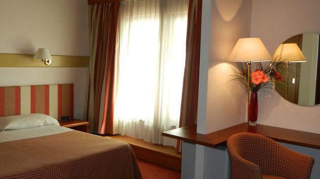 Eurohotel Palace Маніаго Номер фото